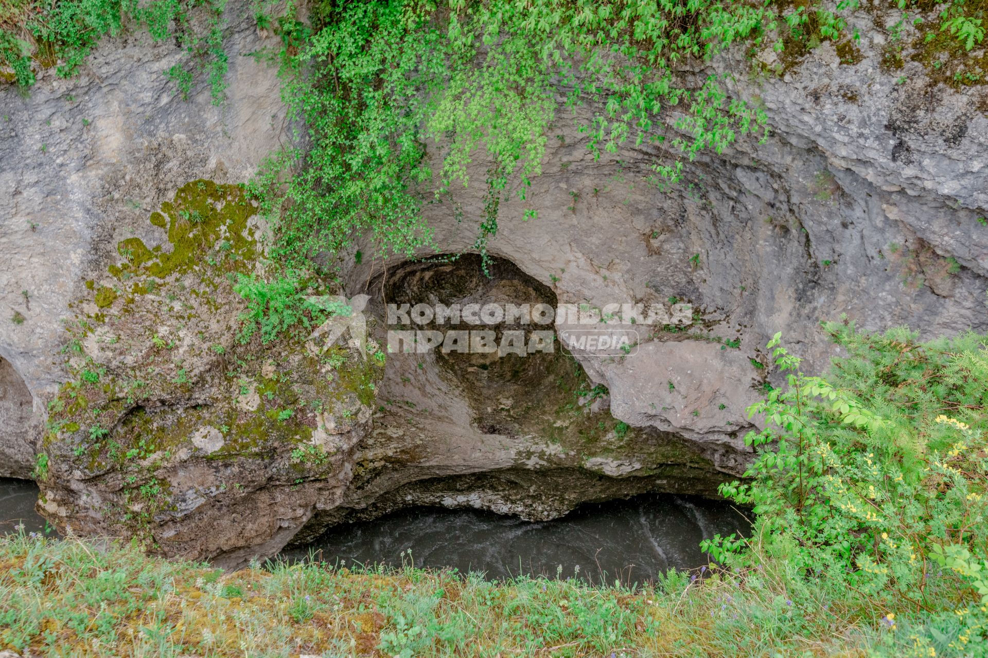 Республика Адыгея, п. Каменномостский. Хаджохская теснина.