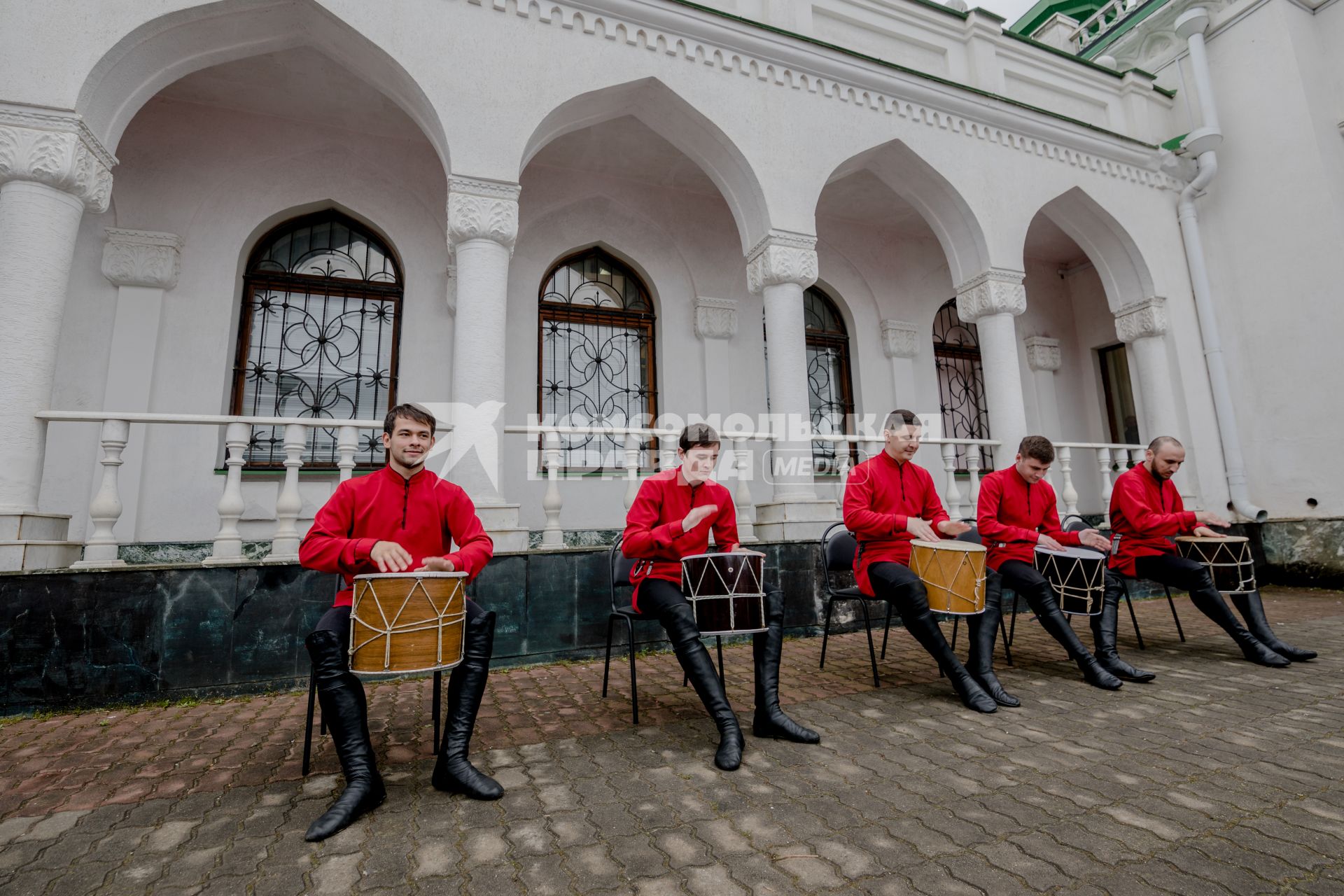 Республика Адыгея. Выступление барабанщиков.