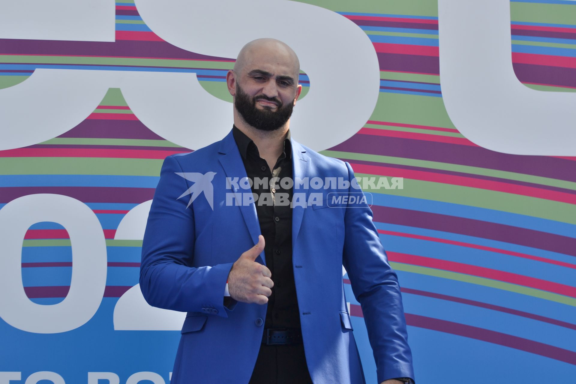 Москва. Боец UFC Адам Яндиев на музыкальном фестивале VK Fest 2022 в Парке Горького.