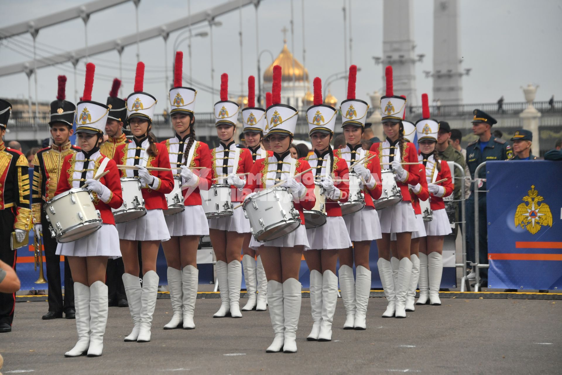 Москва. Во время III Международного пожарно-спасательного конгресса на территории Парка Горького.