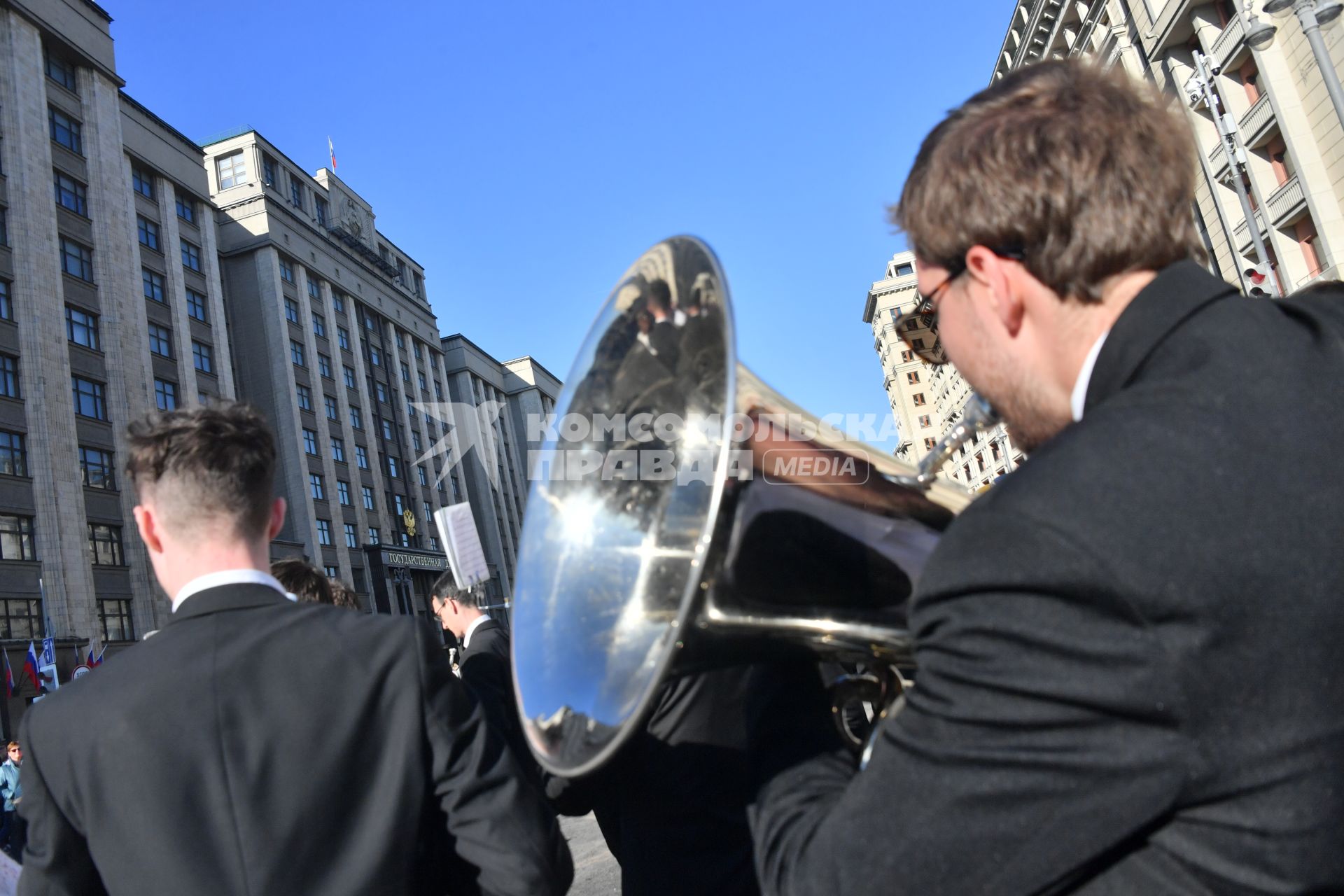 Москва. Музыканты   на праздничных мероприятиях в честь Дня города на Тверской улице.