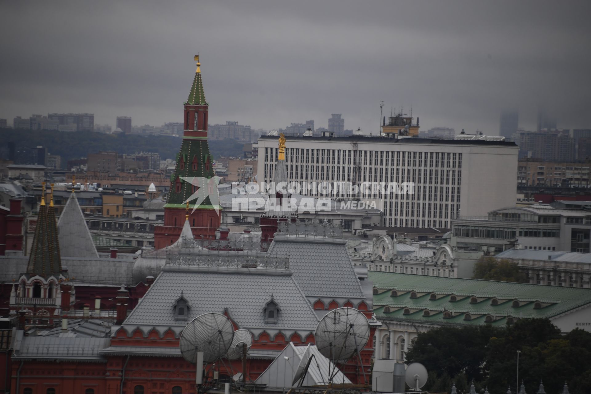 Москва.  Вид со смотровой площадки `Центрального Детского Мира на Лубянке`.