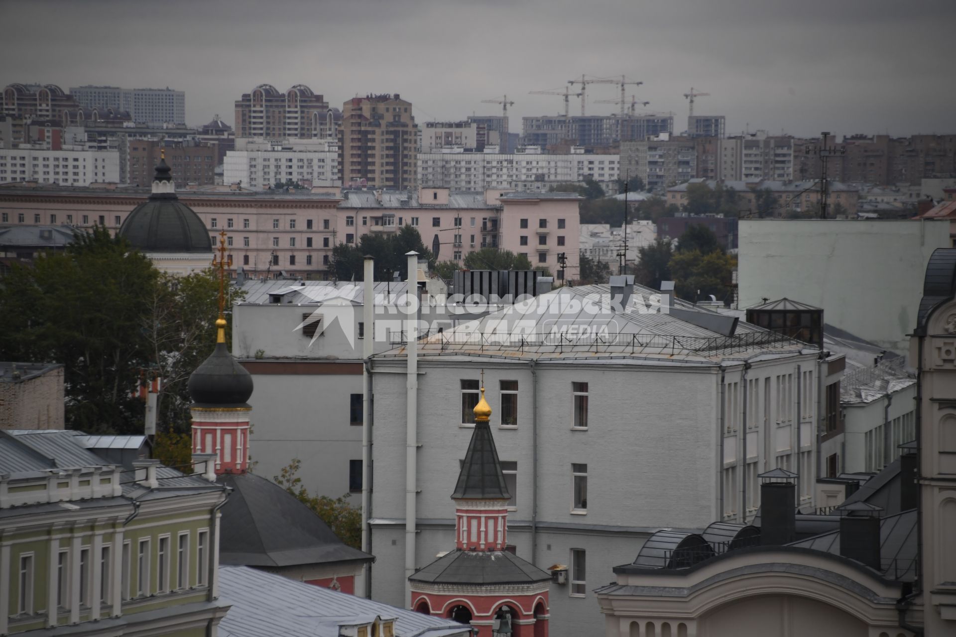 Москва.  Вид со смотровой площадки `Центрального Детского Мира на Лубянке`.