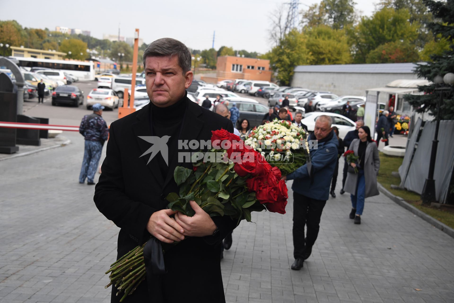 Москва. Первый заместитель генерального директора медиагруппы `Комсомольская правда` Роман Карманов на церемонии прощания с генеральным директором медиагруппы `Комсомольской правды` Владимиром Сунгоркиным в похоронном доме `Троекурово`.