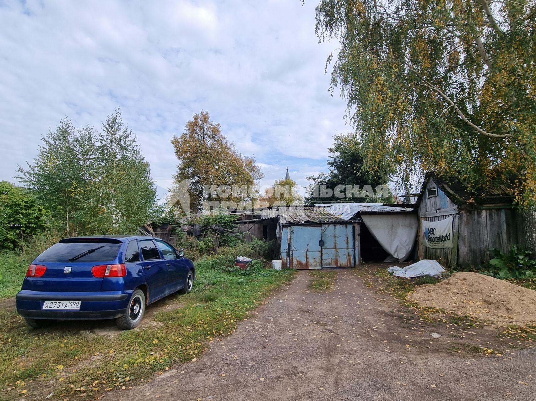 Московская область, д.Грязь. Хозяйственные строения.