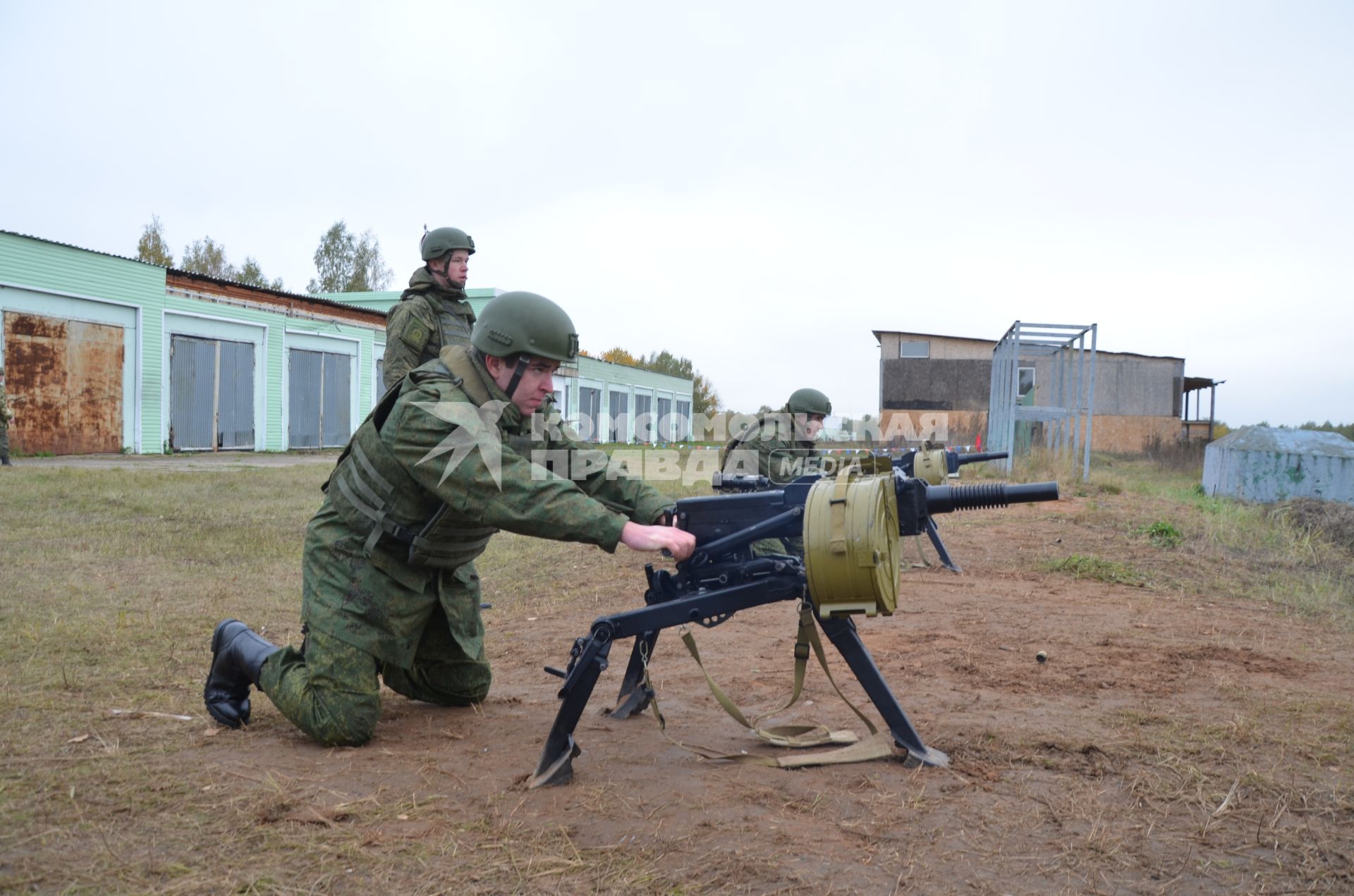 Московская область. Мобилизованные мужчины проходят боевую подготовку на полигоне. Президент РФ 21 сентября подписал указ о проведении в стране частичной мобилизации.