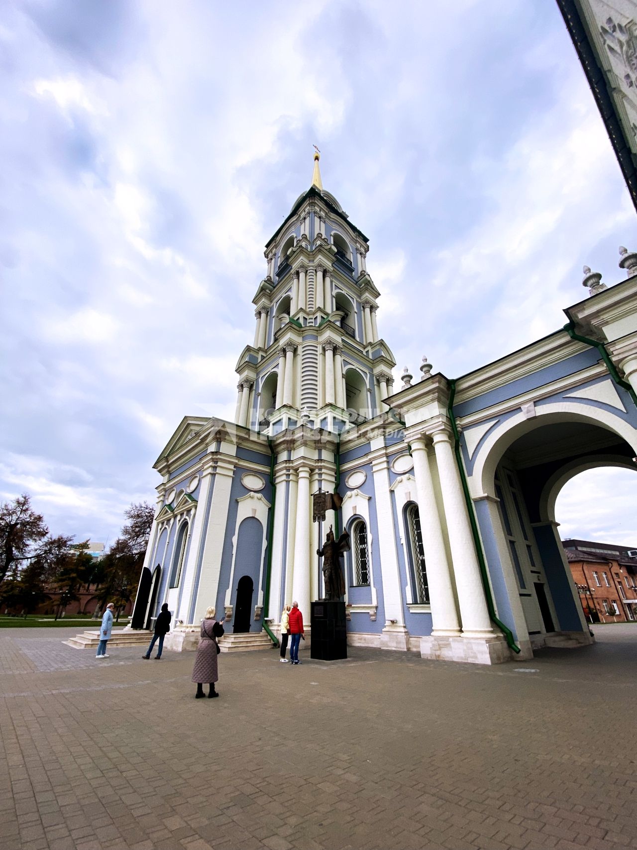 Тула. Колокольня Успенского собора на территории Тульского кремля.