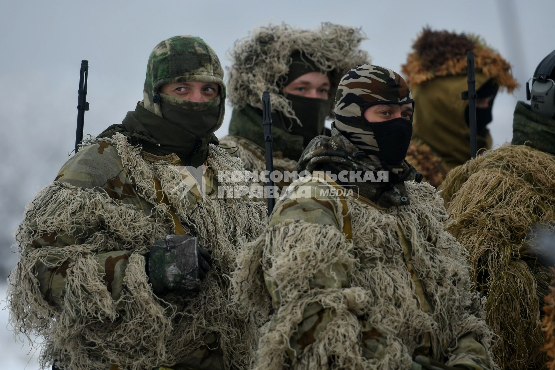 Свердловская область. Еланский военный учебный центр. Граждане призваные из запаса, во время частичной мобилизации, проходят огневую подготовку на стрельбище. Президент РФ Владимир Путин 21 сентября подписал указ о проведении в стране частичной мобилизации