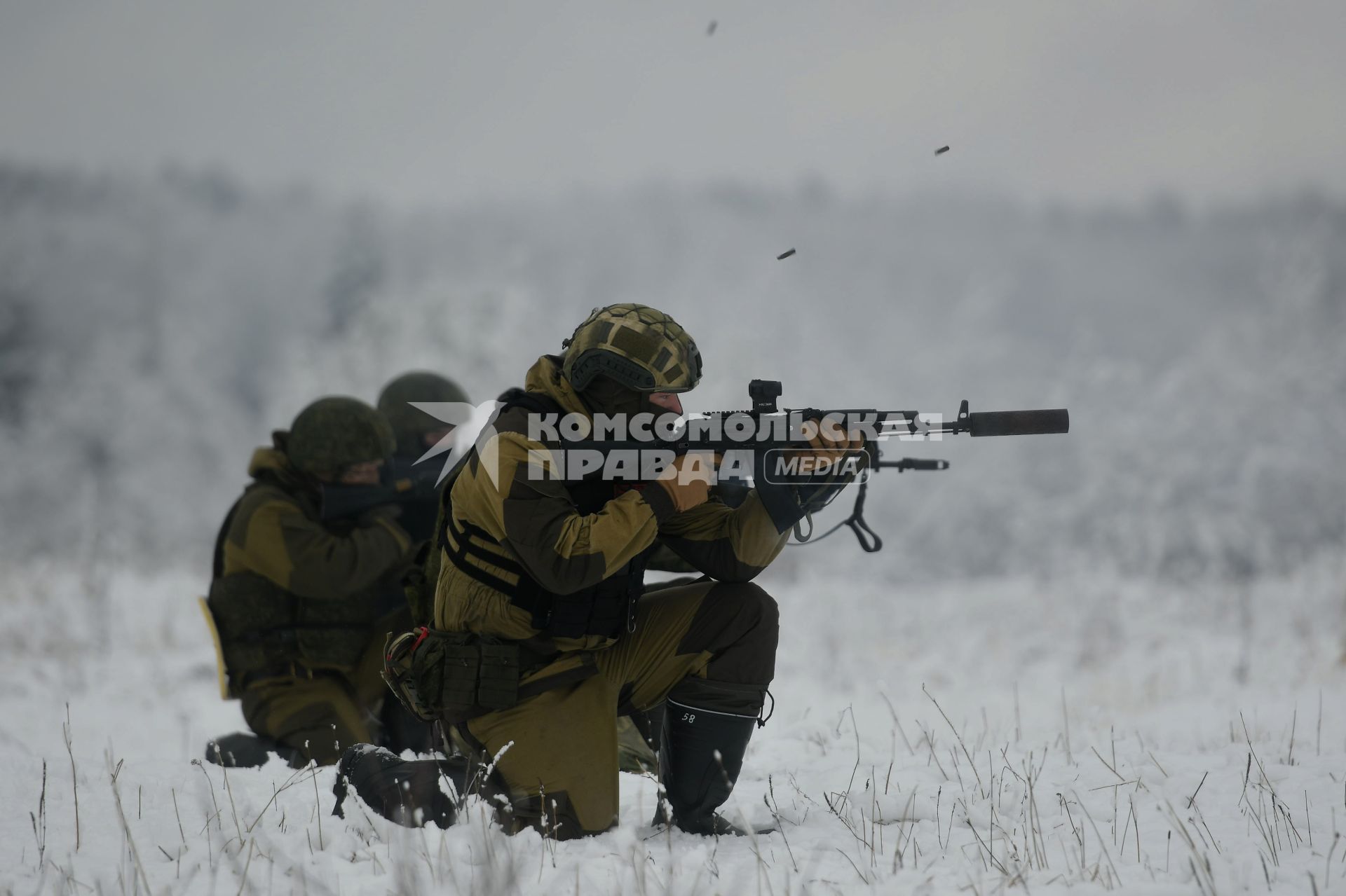 Свердловская область. Еланский военный учебный центр. Тренровка разведывательного подразделения. Граждане призваные из запаса, во время частичной мобилизации, проходят огневую подготовку на стрельбище. Президент РФ Владимир Путин 21 сентября подписал указ о проведении в стране частичной мобилизации