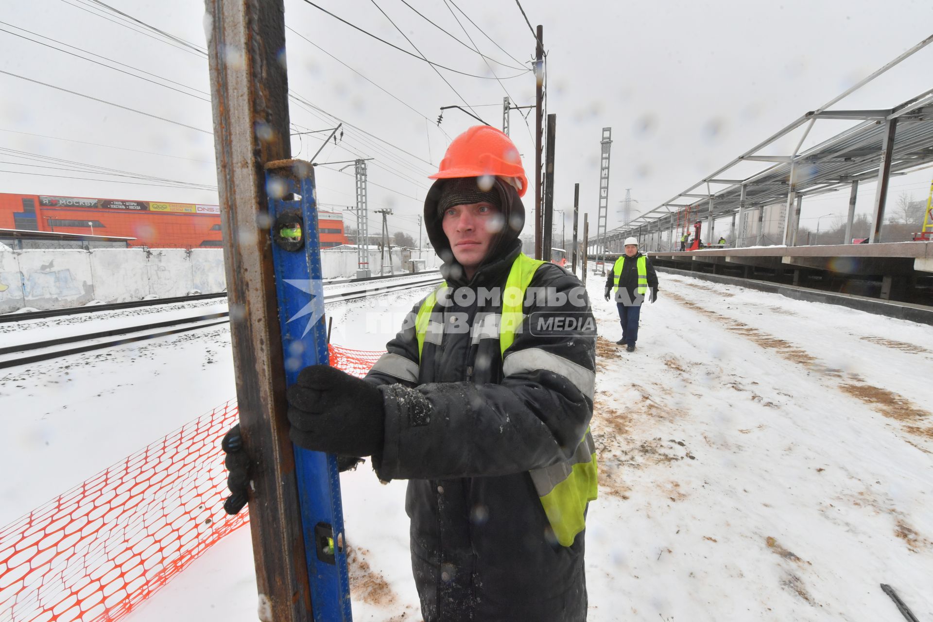 Москва. Работы по строительству станции Петровско-Разумовская первого Московского центрального диаметра (МЦД-1).