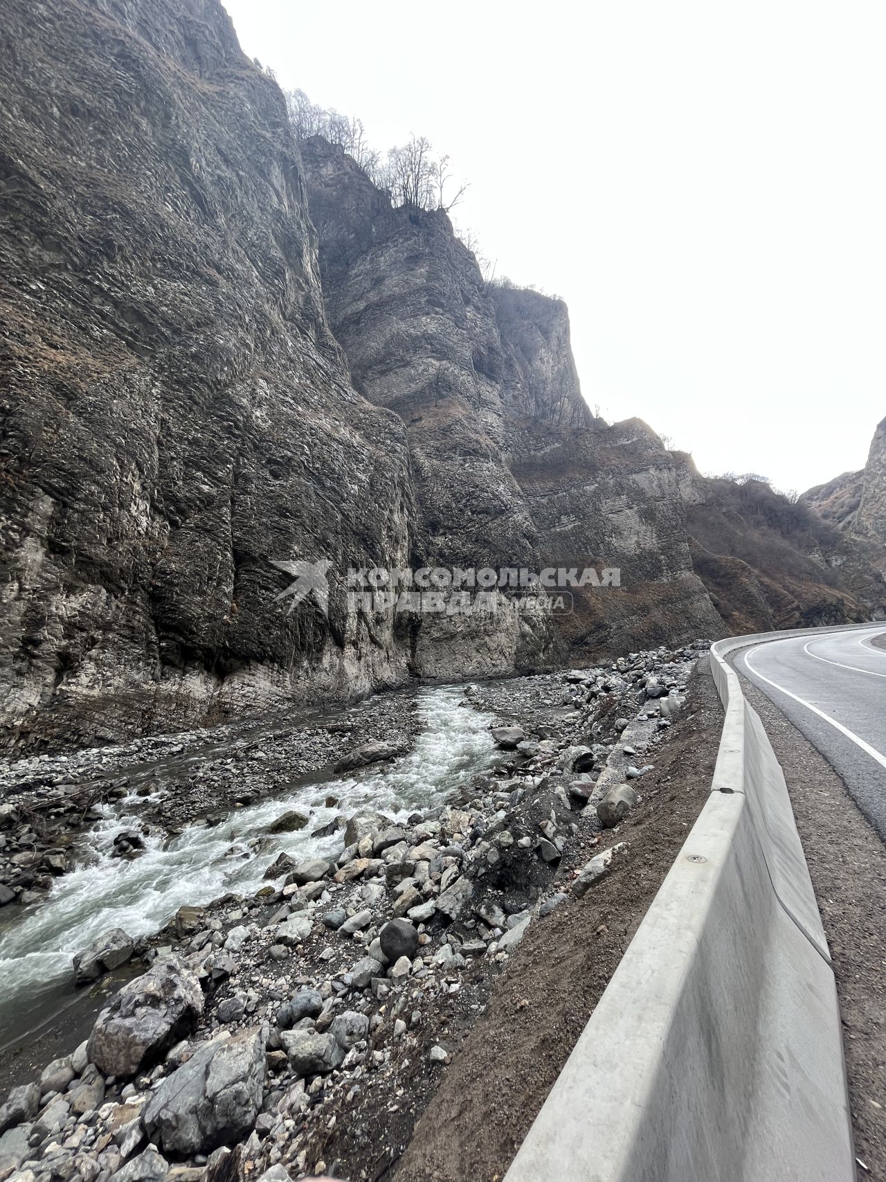 Северная Осетия.  Кармадонское ущелье.