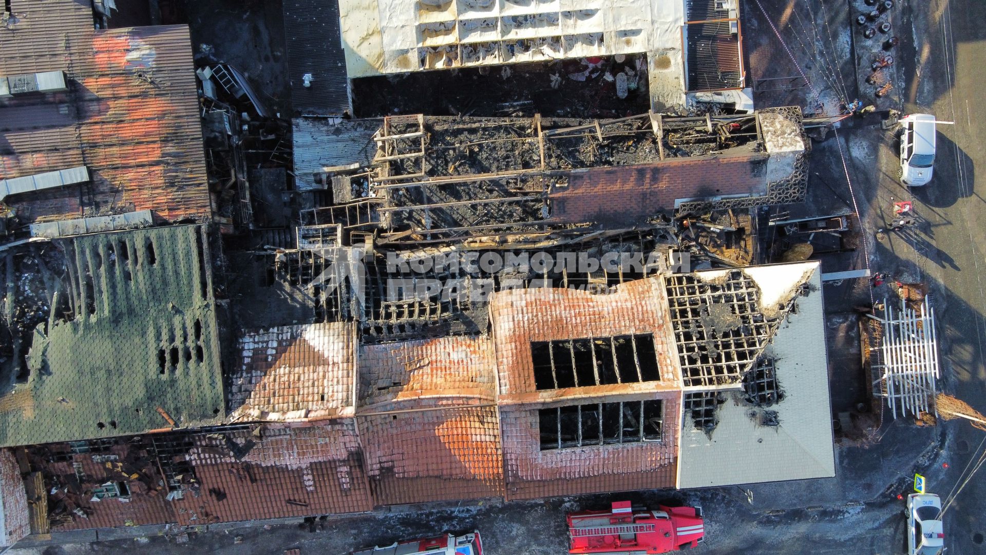 Владивосток. Последствия пожара в паназиатском ресторане Zuma (`Зума`).
