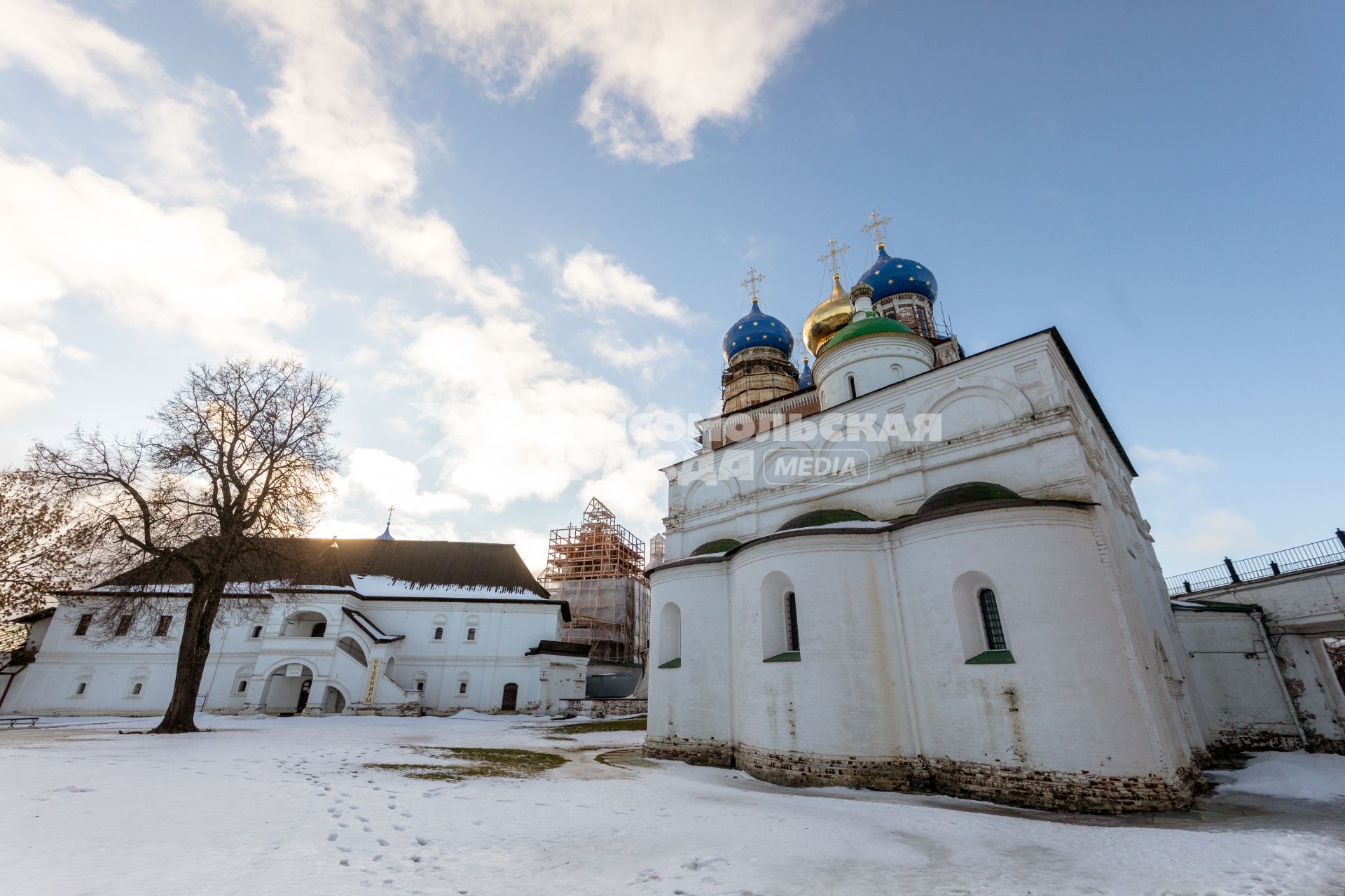 Рязань. Вид на Успенский собор   Рязанского кремля.