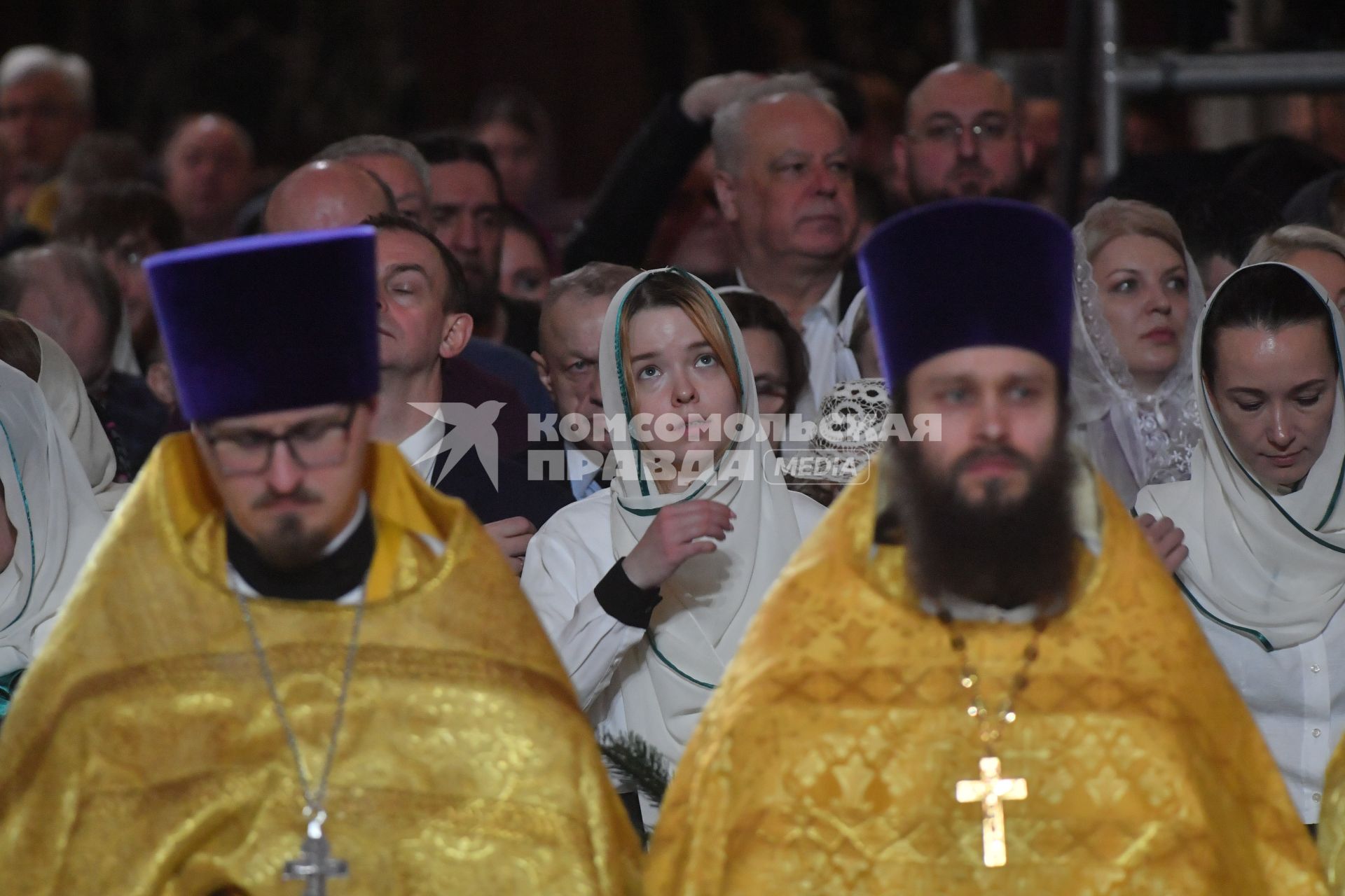 Москва. Во время  Рождественского богослужения в храме Христа Спасителя в Москве.