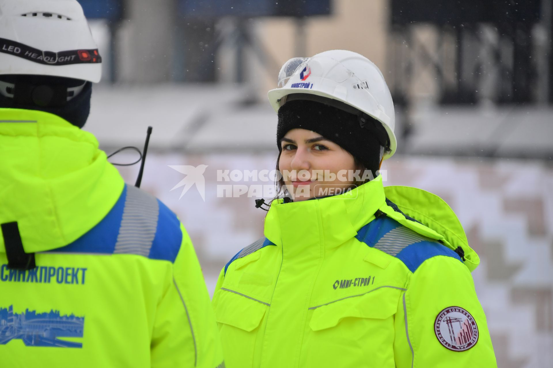 Москва. Рабочие  во время технического запуска последнего восточного участка Большой кольцевой линии (БКЛ) Московского метрополитена.