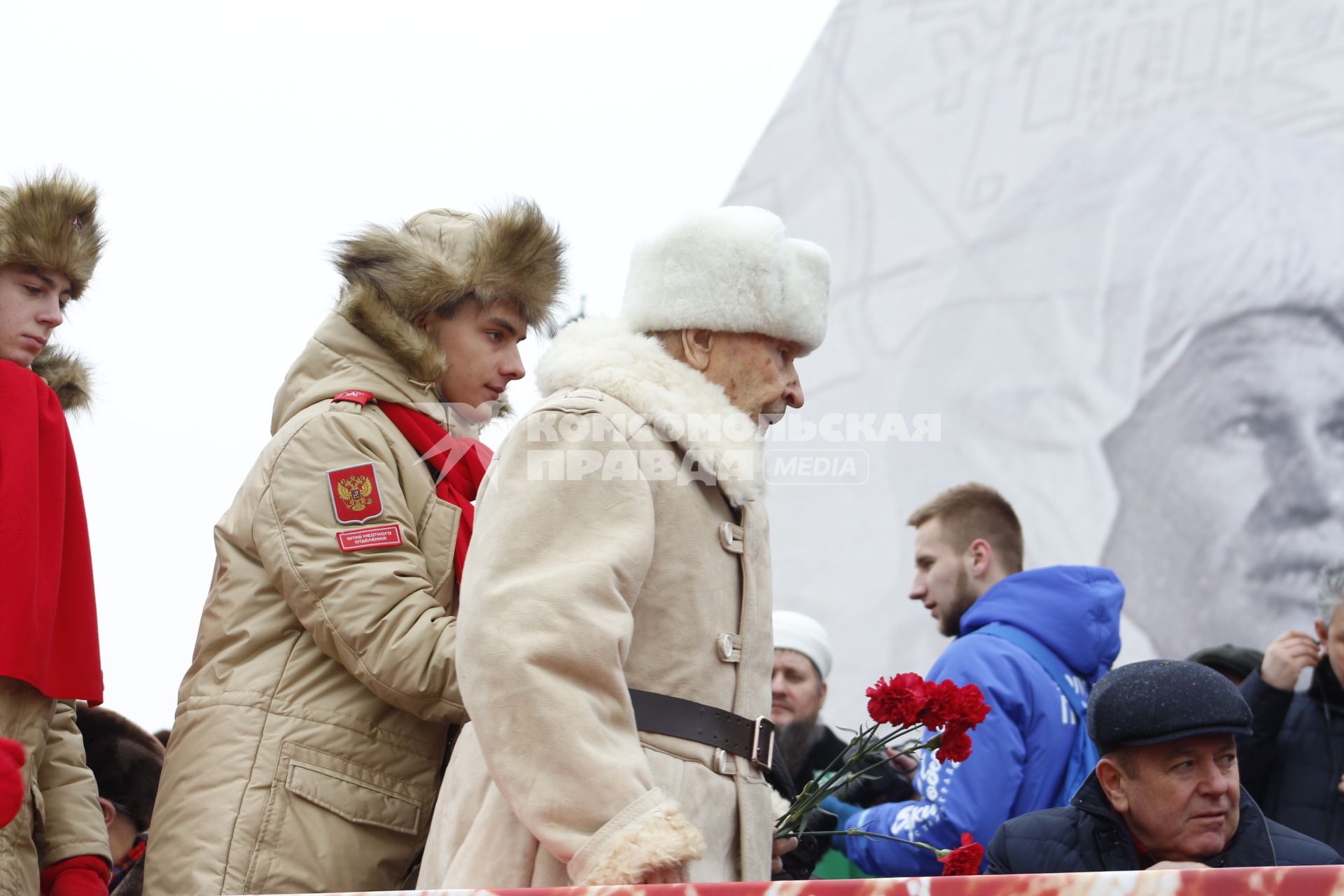 Волгоград. Участники парада войсковых частей Волгоградского территориального гарнизона в честь 80-летия победы в Сталинградской битве на площади Павших Борцов.