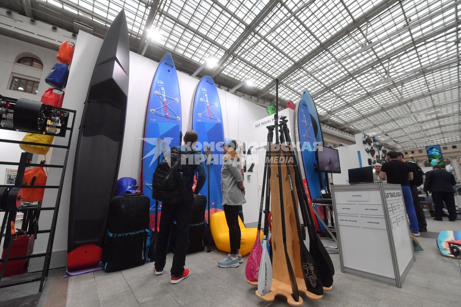 Москва.   На выставке Moscow Dive Show `Главная выставка водного человека` в Гостином дворе.