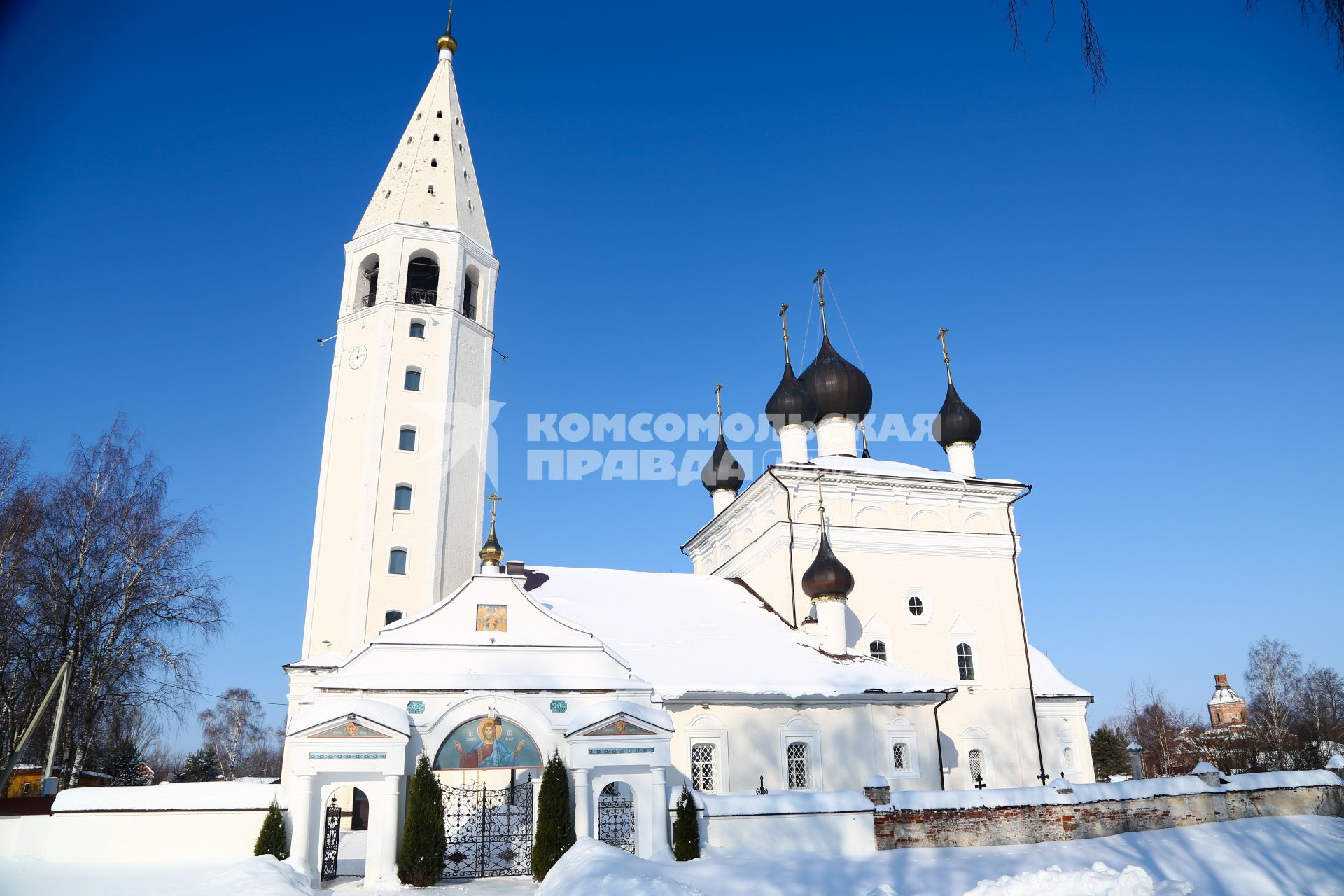 Ярославская область, с. Вятское. Храм Воскресения Христова.