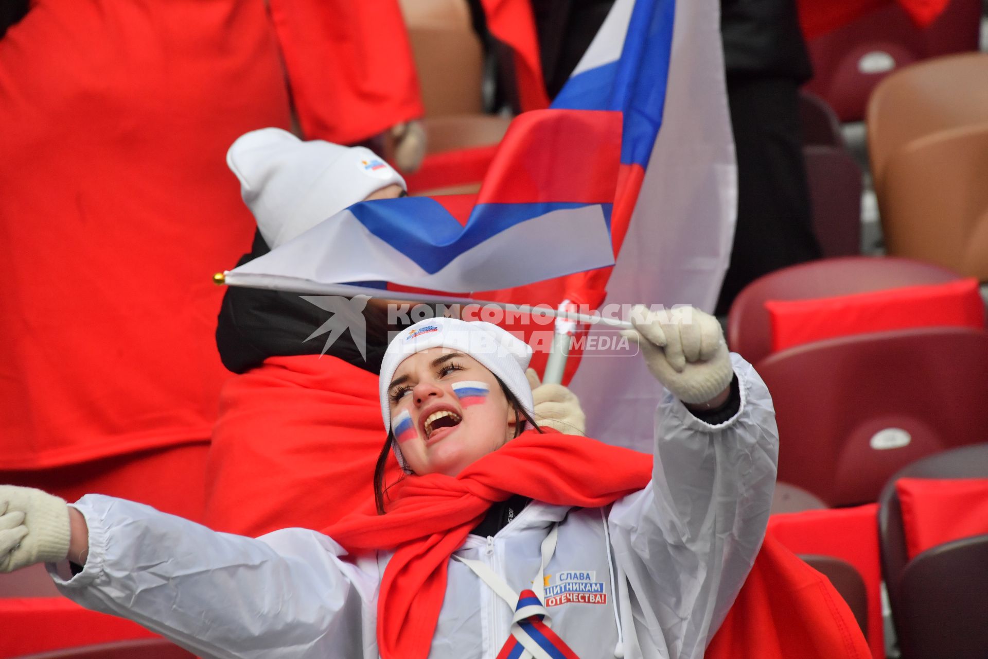 Москва.   Зрители на митинге-концерте `Слава защитникам Отечества` в Лужниках, посвященном участникам специальной военной операции и празднованию Дня защитника Отечества.