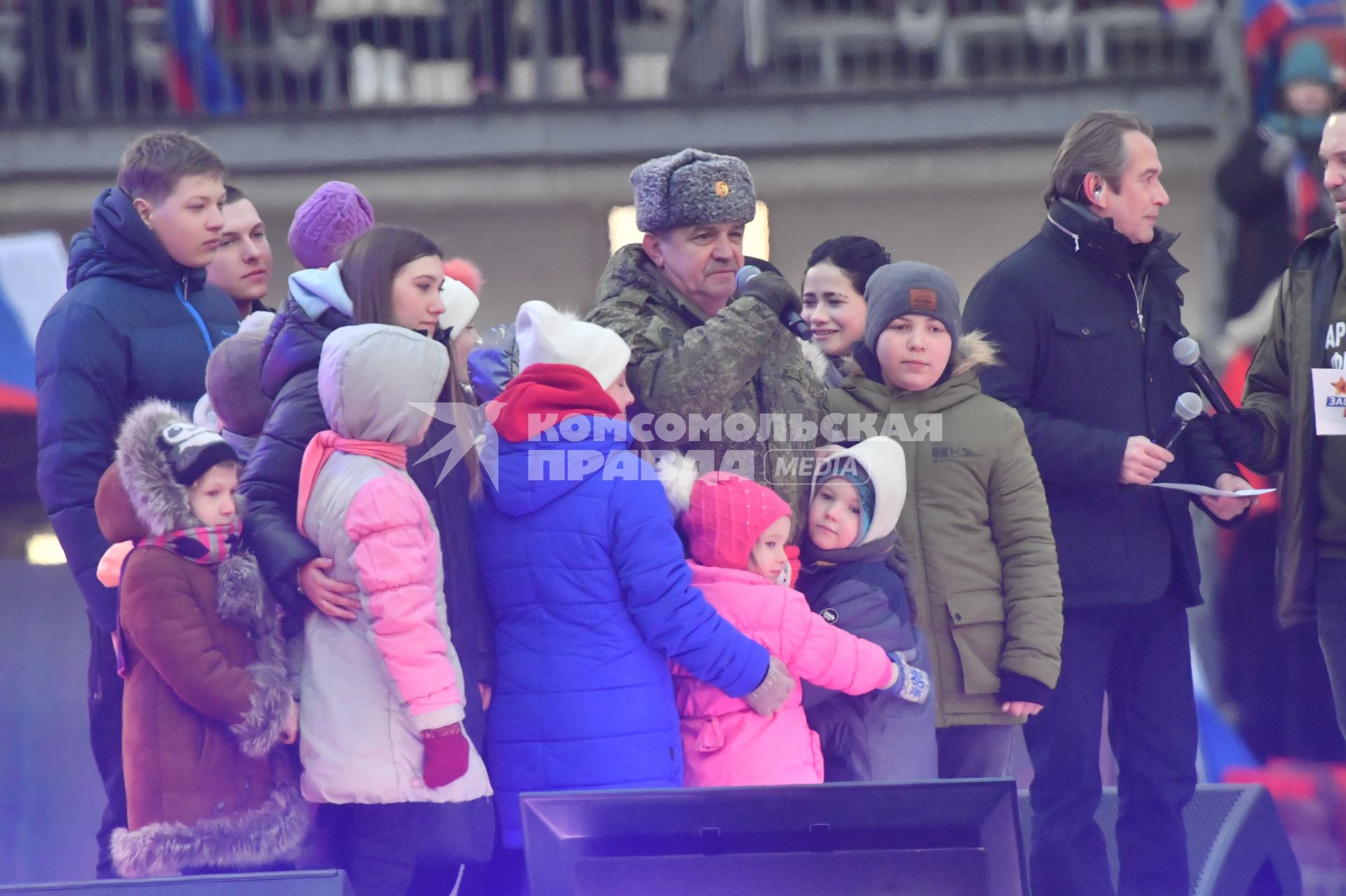 Москва.  Во время митинг-концерта \"Слава защитникам Отечества\" в Лужниках, посвященного участникам спецоперации и празднованию Дня защитника Отечества.