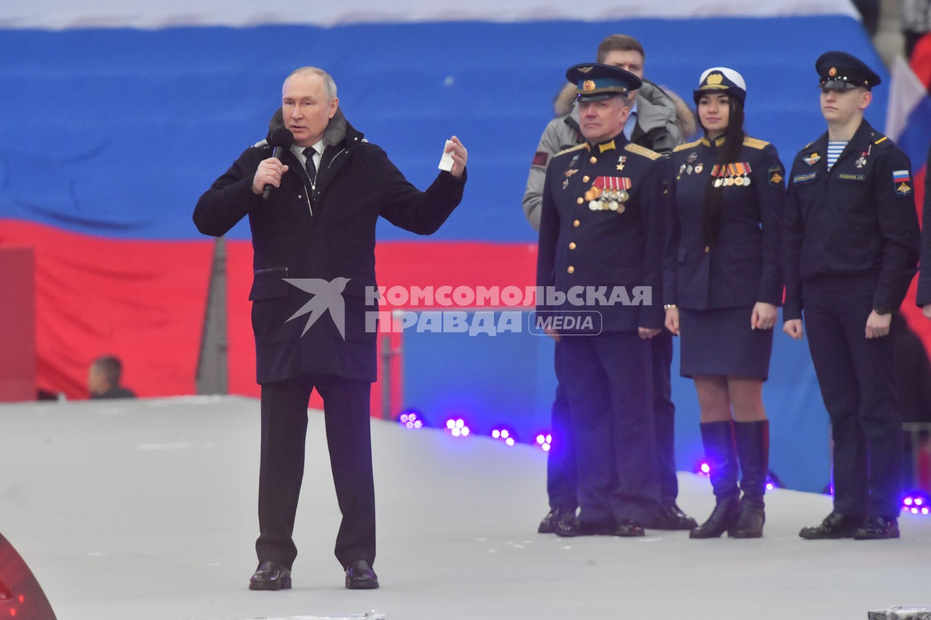 Москва.  Президент РФ Владимир Путин  в Лужниках во время выступления на митинге-концерте `Слава защитникам Отечества`, посвященном участникам специальной военной операции и празднованию Дня защитника Отечества.