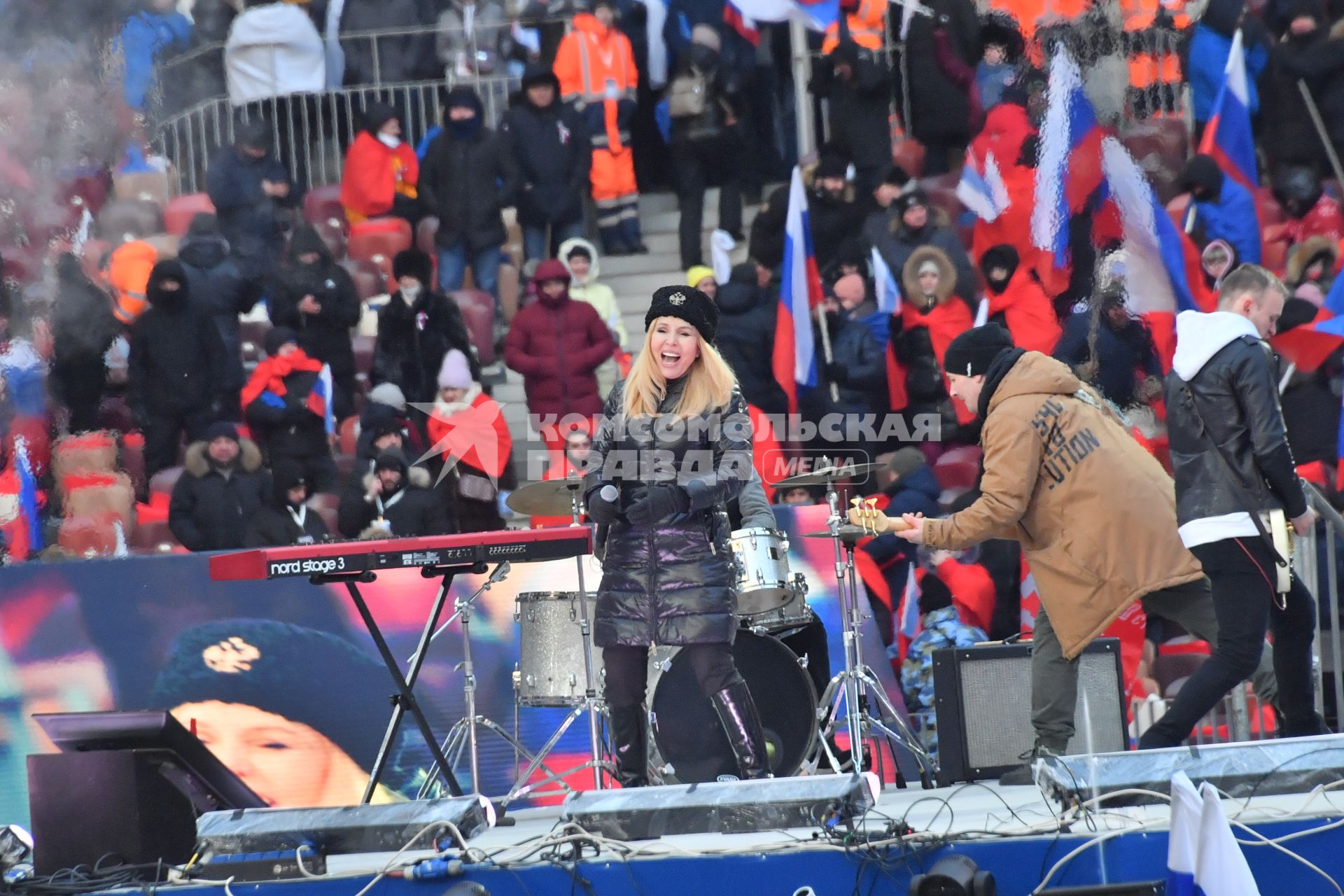 Москва. Выступление артистов во время митинг-концерта \"Слава защитникам Отечества\" в Лужниках, посвященного участникам спецоперации и празднованию Дня защитника Отечества.