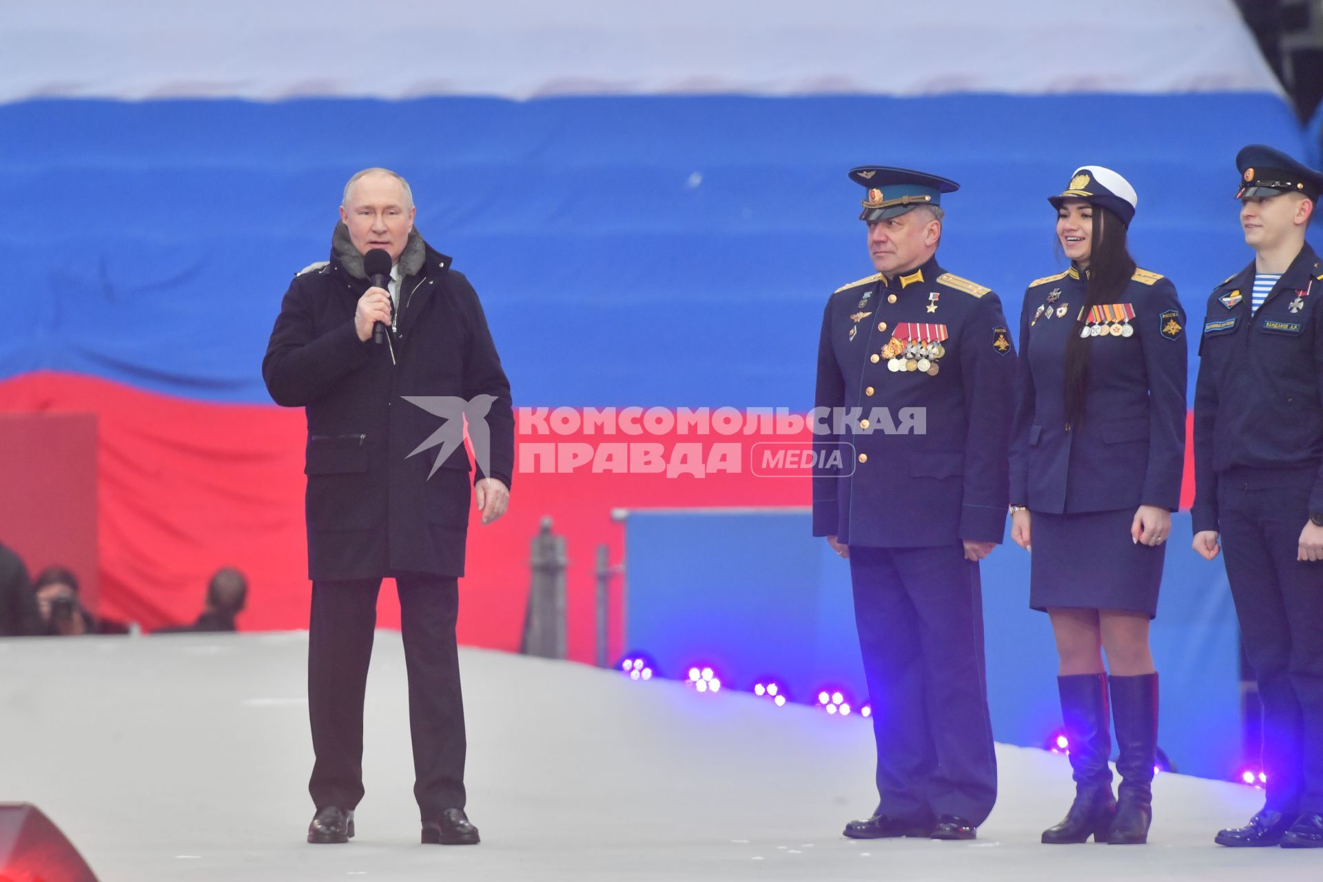 Москва.  Президент РФ Владимир Путин   в Лужниках во время выступления на митинге-концерте `Слава защитникам Отечества`, посвященном участникам специальной военной операции и празднованию Дня защитника Отечества.