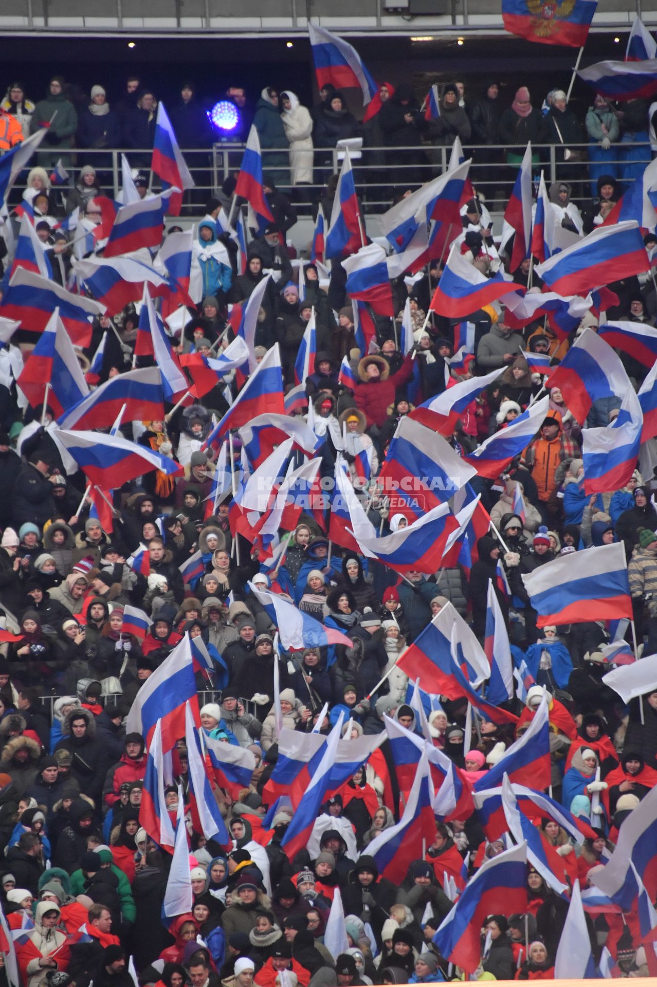 Москва.   Зрители на митинге-концерте `Слава защитникам Отечества` в Лужниках, посвященном участникам специальной военной операции и празднованию Дня защитника Отечества.