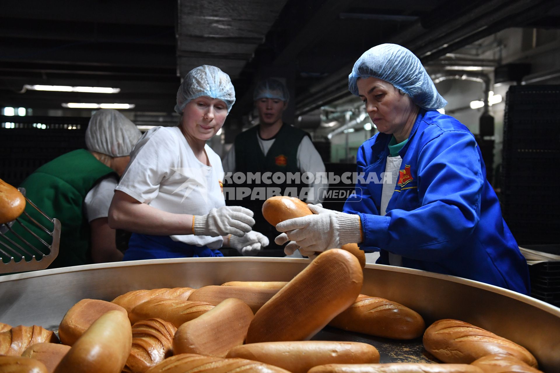 Москва.   кондитерско-булочном комбинате `Черёмушки`.