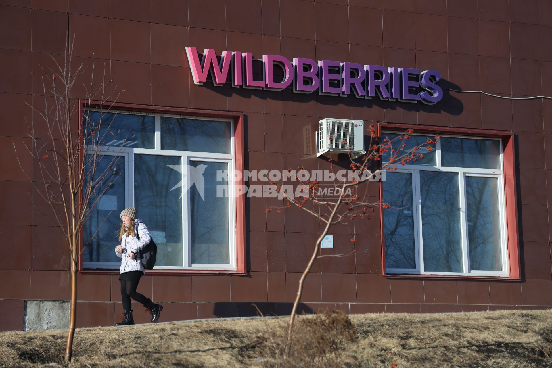 Красноярск. Пункт выдачи заказов Wildberries. 14 марта 2023г стало известно о всероссийской забастовке сотрудников Wildberries и отказа от работы, из-за введения 100% штрафов за выдачу испорченного товара. Забастовку поддержали не все пункты выдачи.