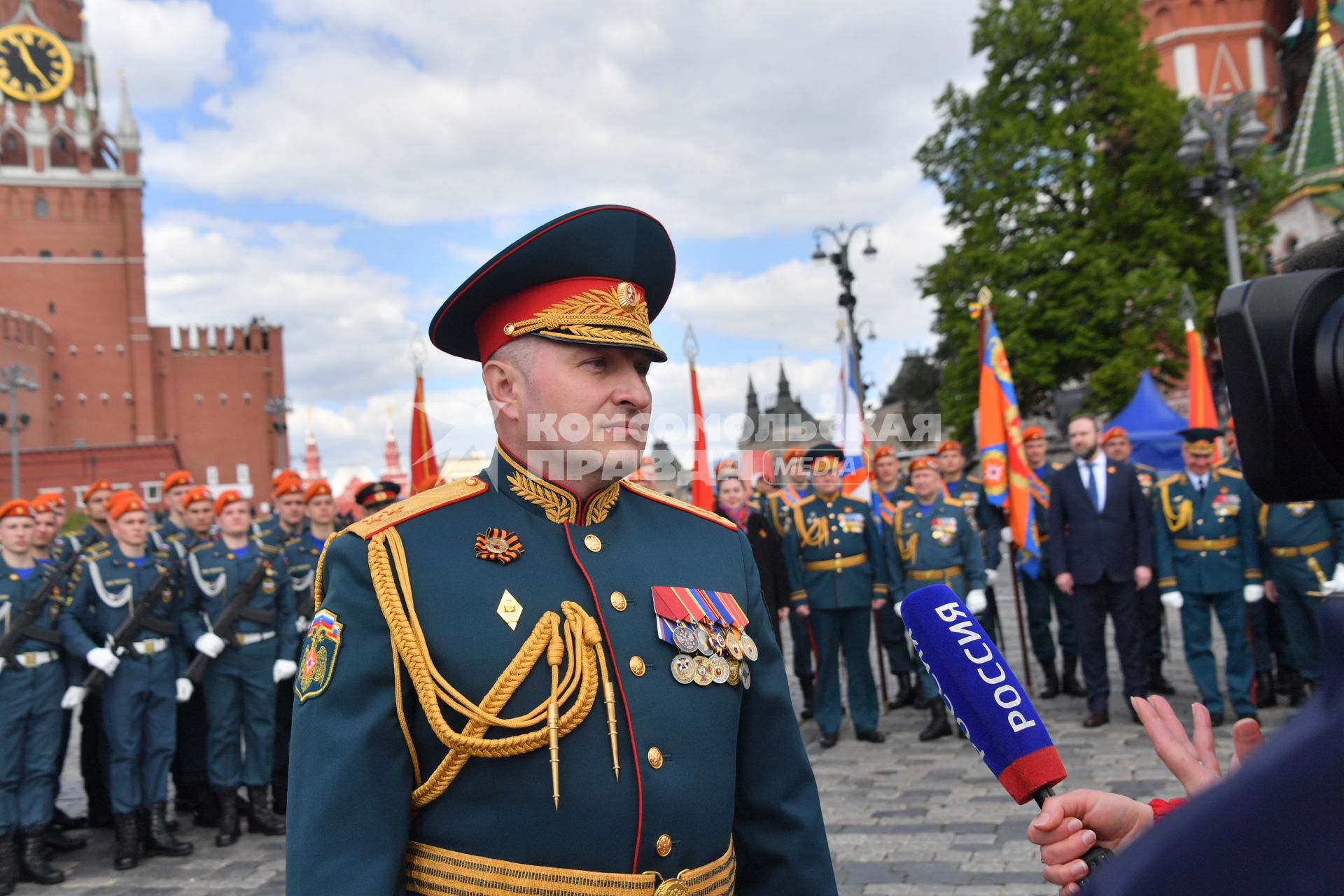 Москва. Глава МЧС России Александр Куренков после парада, посвященного 78-й годовщине Победы в Великой Отечественной войне.