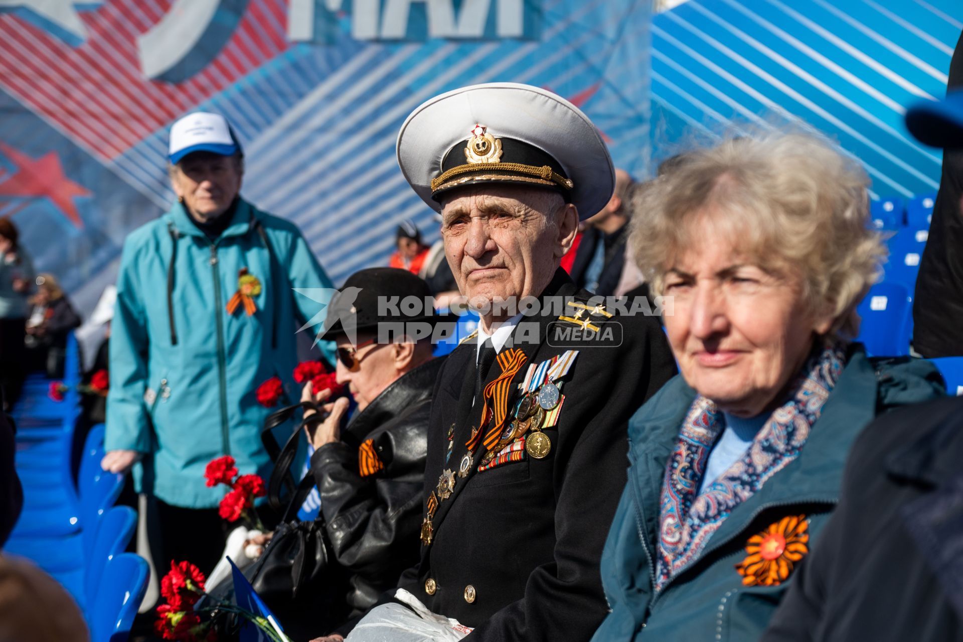 Санкт-Петербург. Ветераны ВОВ во время парада, посвященного 78-й годовщине Победы в Великой Отечественной войне, на Дворцовой площади.