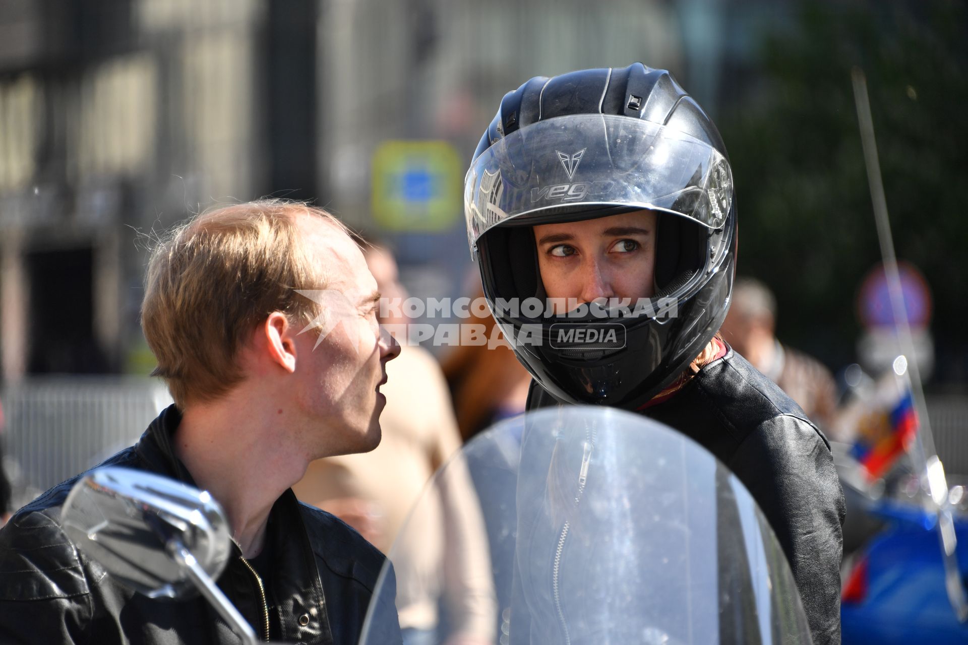 Москва. Участники мотофестиваля, приуроченного к старту мотосезона 2023 на  проспекте Сахарова.