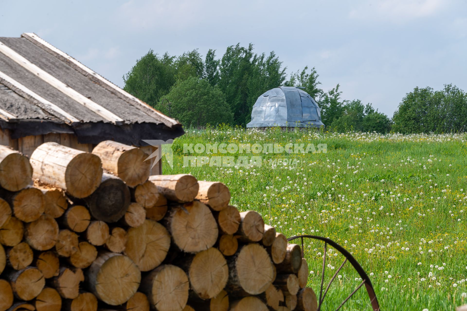 Кировская область. Деревня Безденежные.  Самодельная обсерватория, сделанная своими руками астрономом-любителем Виктором Одинцовым.