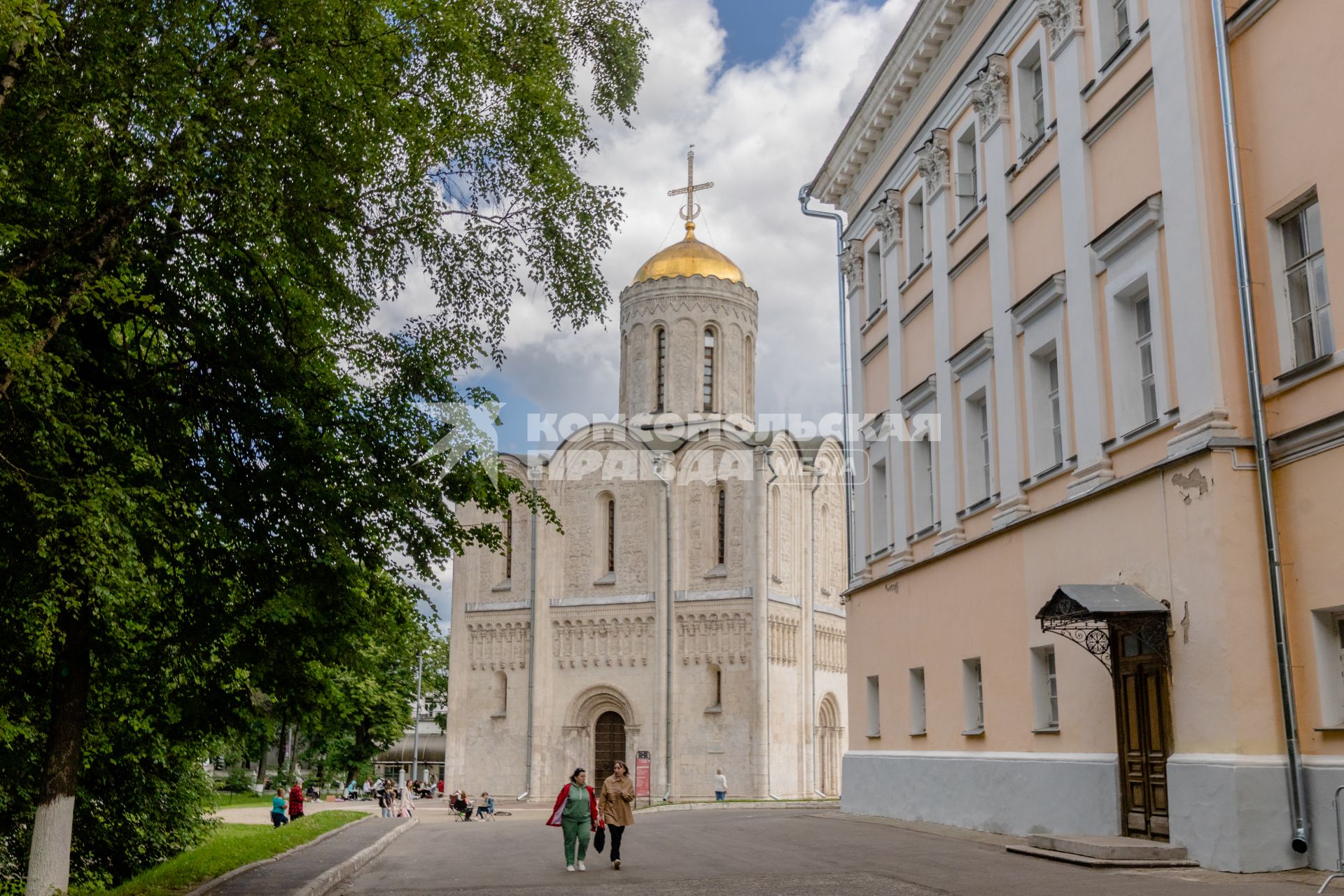 Владимирская область.  Владимир.  Виды города.  Дмитриевский собор.