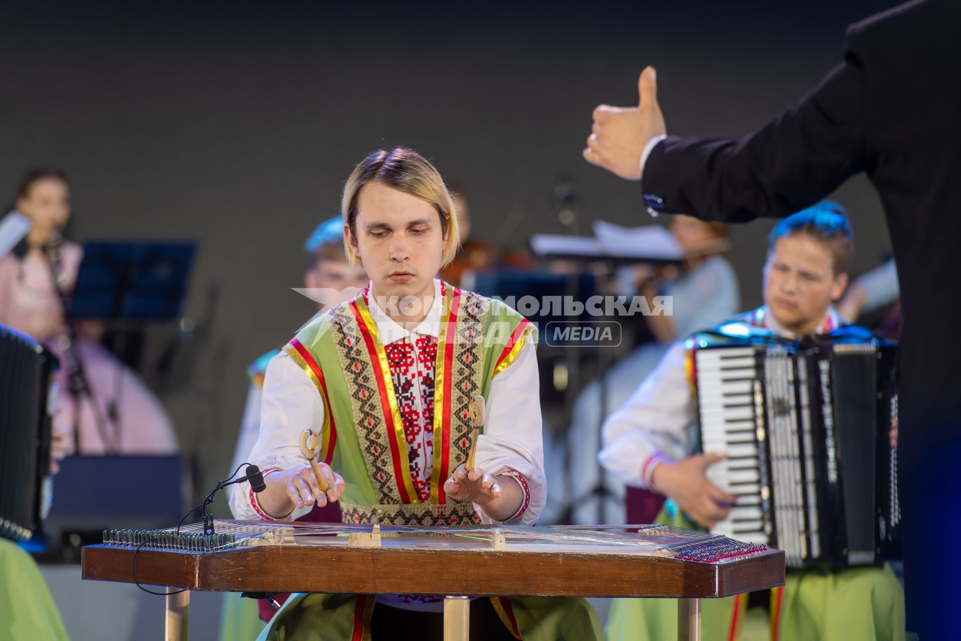 Москва. Гала-концерт фестиваля Союзного государства `Творчество юных` в Зале Полководцев Музея Победы на Поклонной горе.