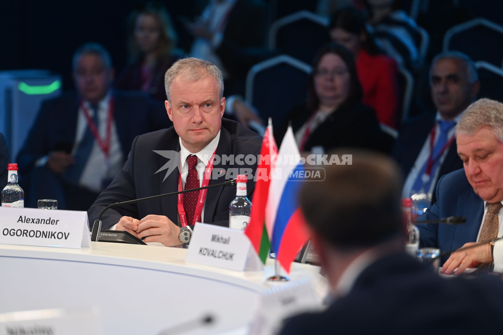 Санкт-Петербург. Первый заместитель министра промышленности Республики Беларусь Александр Огородников на сессии:`Союзное государство: стратегия взаимодействия России и Беларуси` на XXVI Петербургском международном экономическом форуме (ПМЭФ 2023).