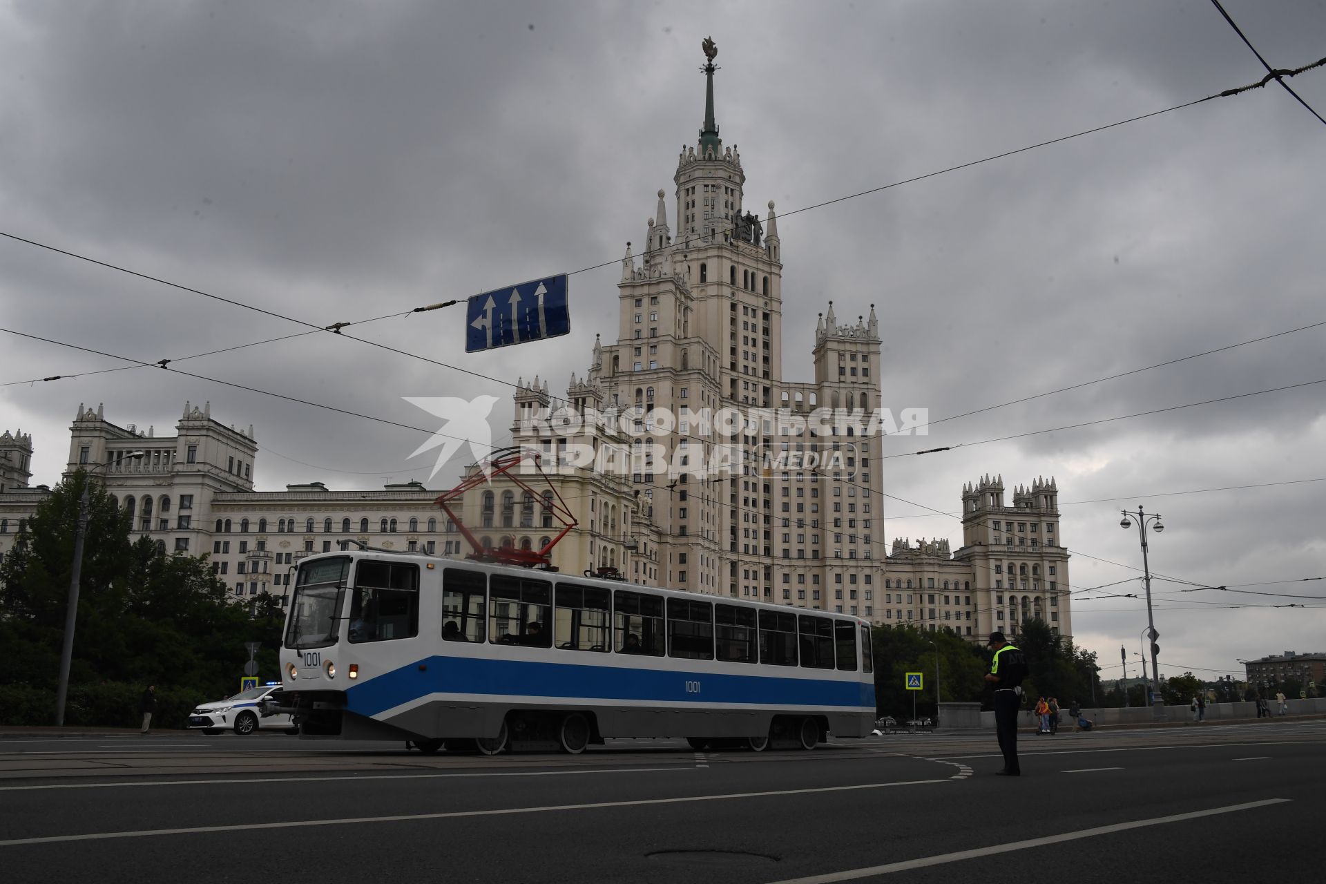 Москва. Во время парада трамваев, приуроченного ко Дню московского транспорта.