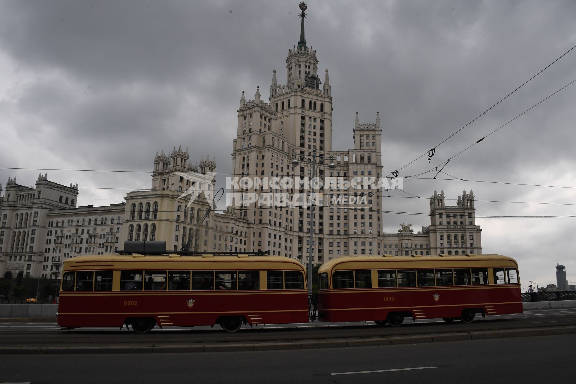 Москва. Во время парада трамваев, приуроченного ко Дню московского транспорта.