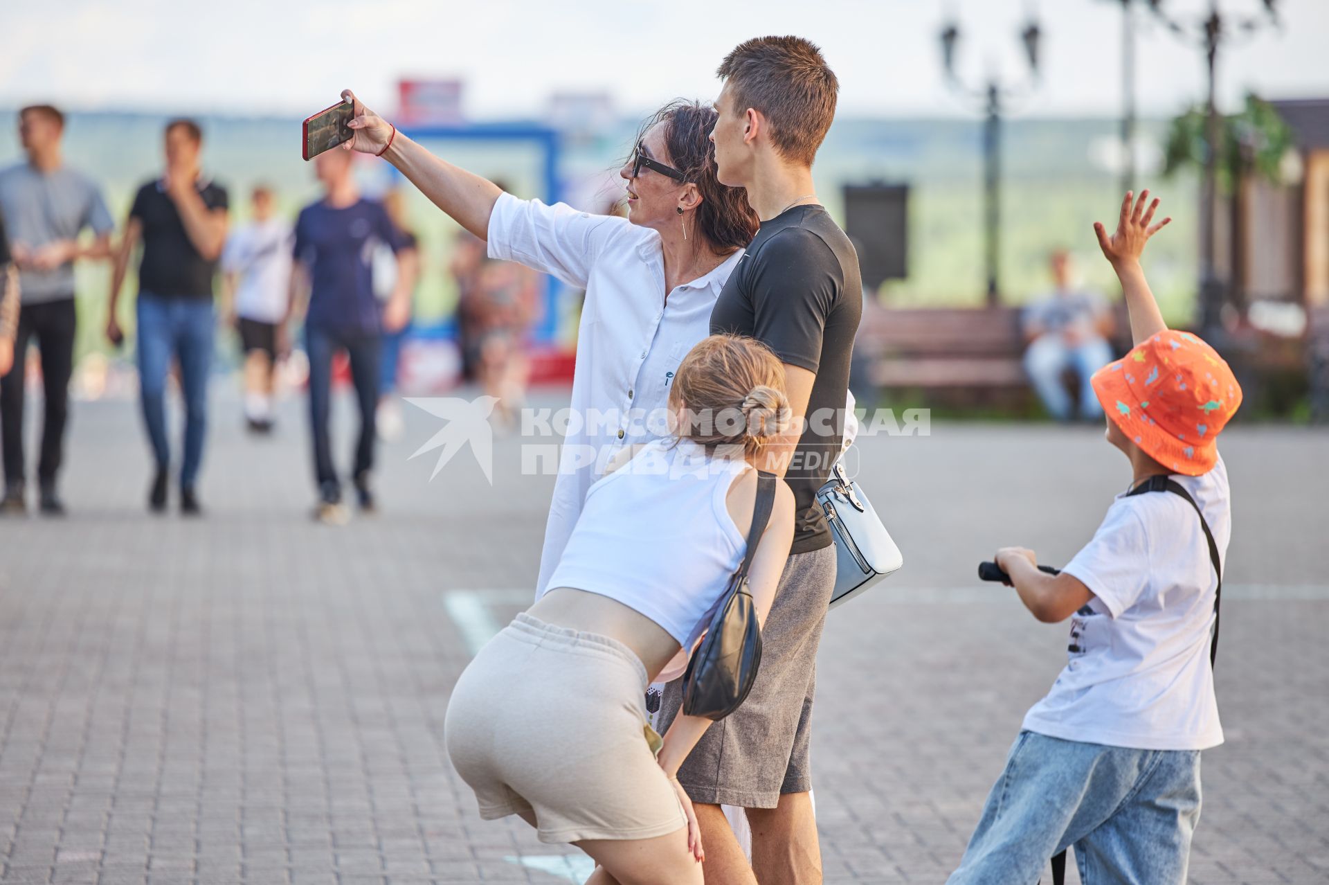 Пермь. Горожане на одной из улиц города.