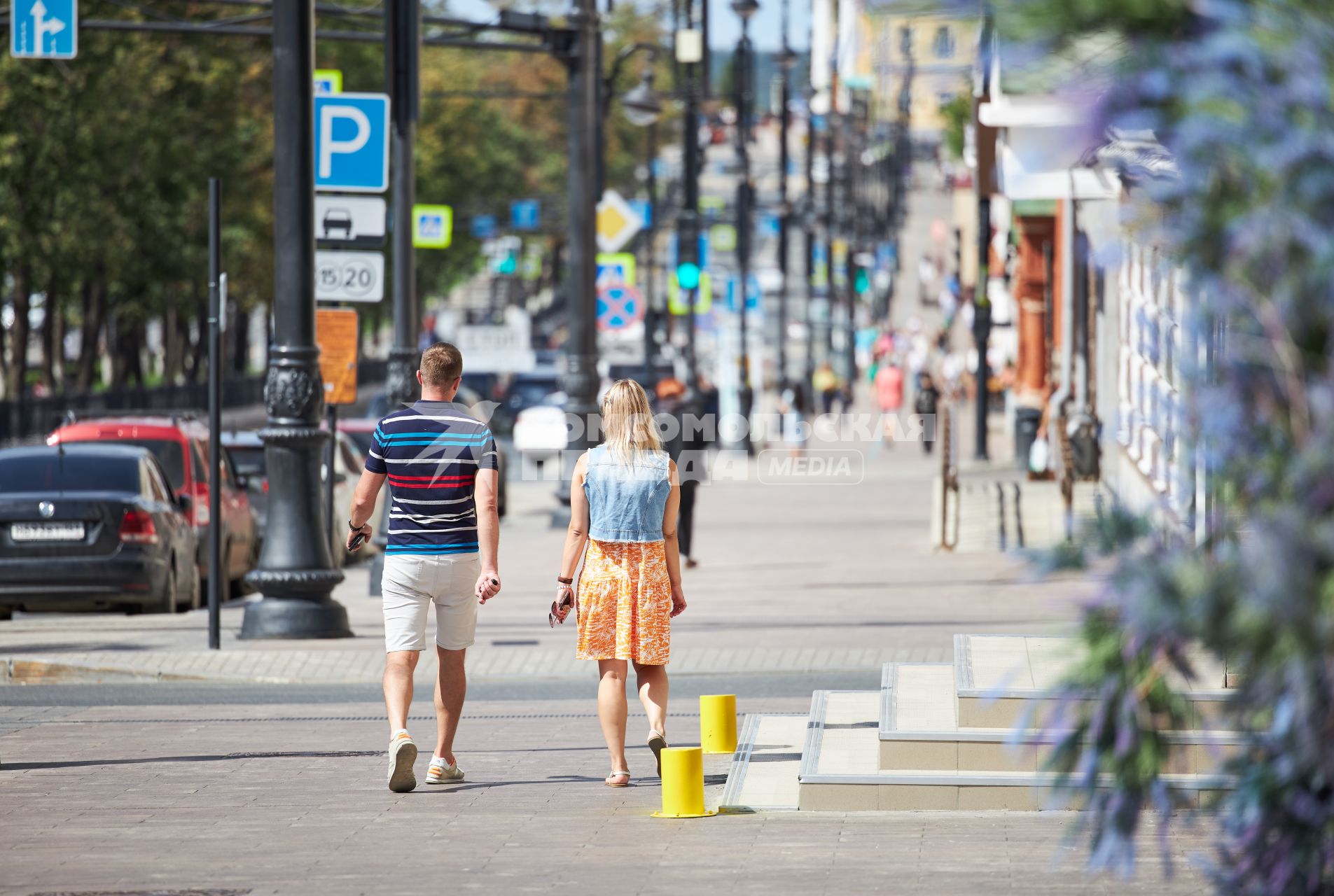 Пермь. Горожане на одной из улиц города.