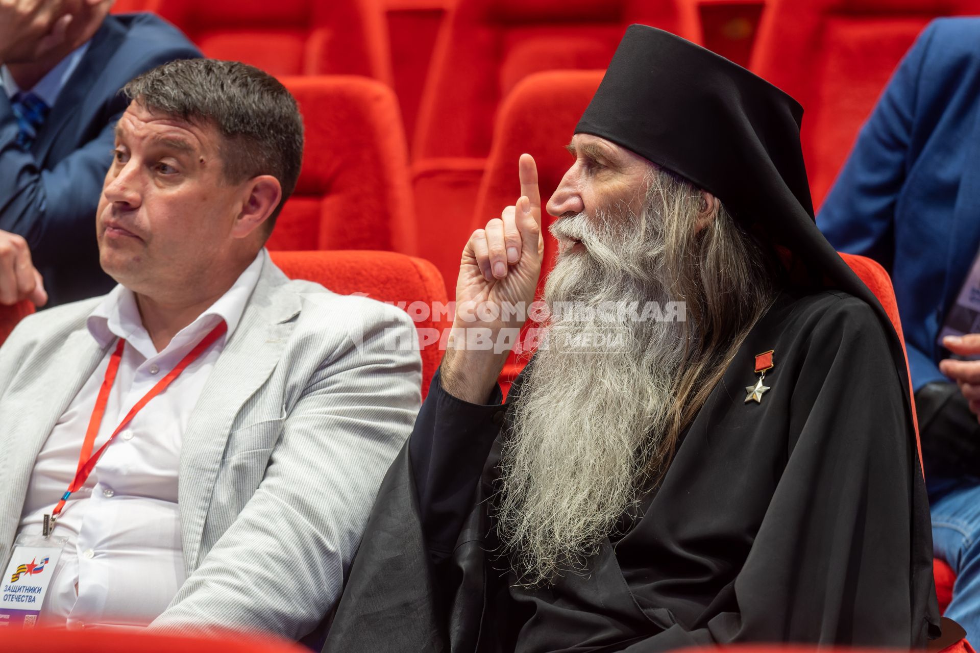 Москва. Участники первого форума ветеранов СВО `Справедливость. Забота. Уважение` в Музее Победы на Поклонной горе. Отец Киприан - единственный монах Русской Православной Церкви, являющийся Героем Советского Союза.