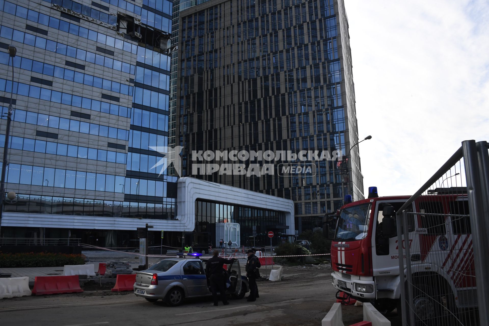Москва. Повреждения и разбитые стекла в здании делового центра `Москва-Cити` в результате атаки украинских беспилотников.