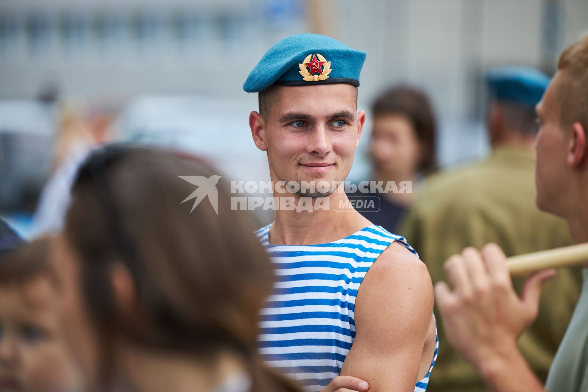 Пермь. Десантник гуляет в День Воздушно-десантных войск России.