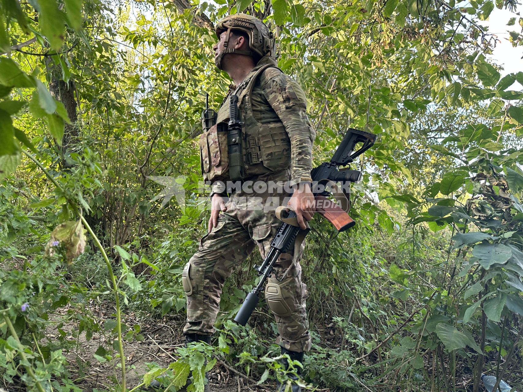 Луганская область. Сватовский район ЛНР. Боец одного из подразделений 1-ой гвардейской танковой армии на Южном фланге Купянского направления в районе села Новоселовского.