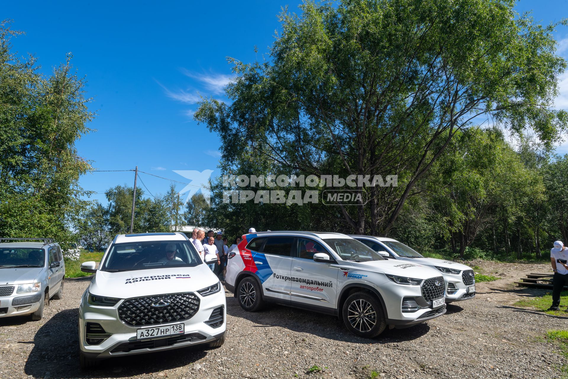 Республика Бурятия, п. Выдрино. `Мыс Капитанов` Автомобили участников автопробега `Открываем Дальний`.