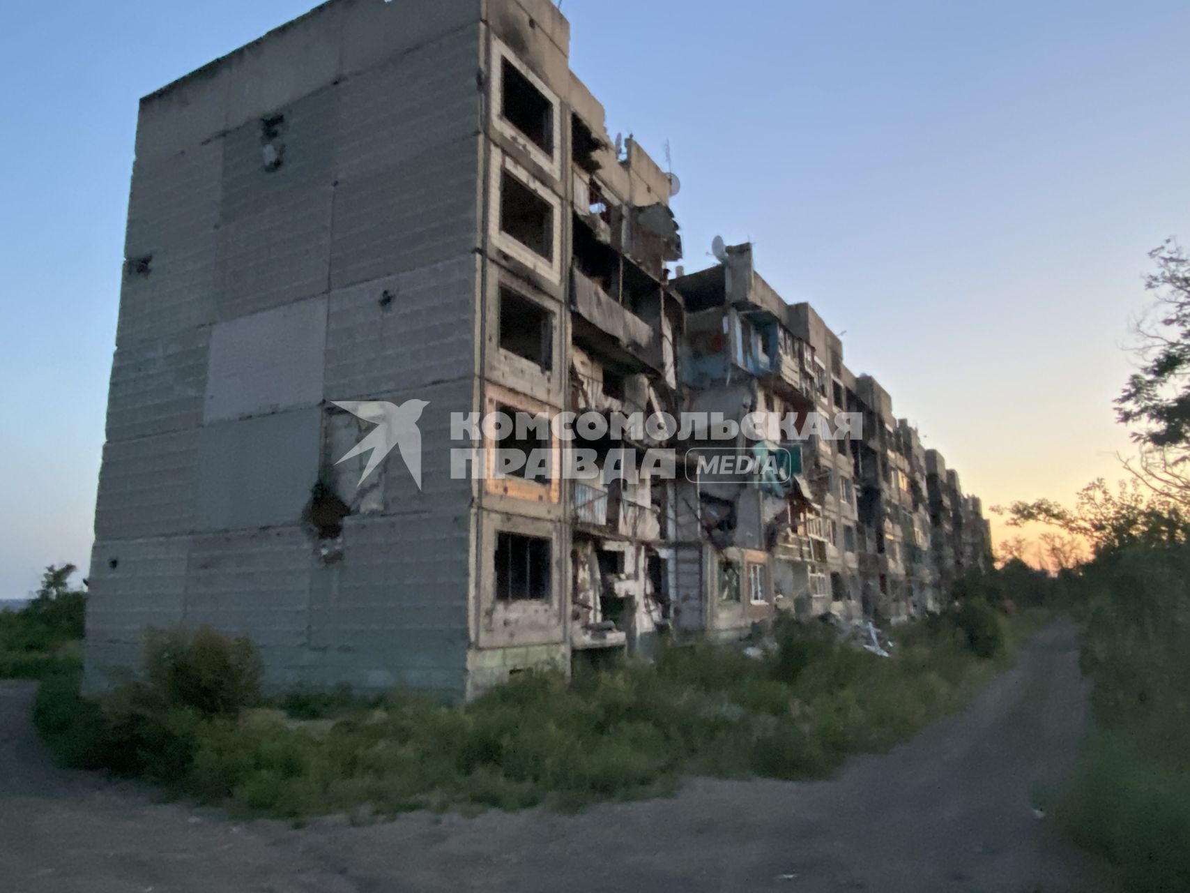 Луганская область. п.Тошковка. Жилые дома, разрушенные в результате обстрелов ВСУ.