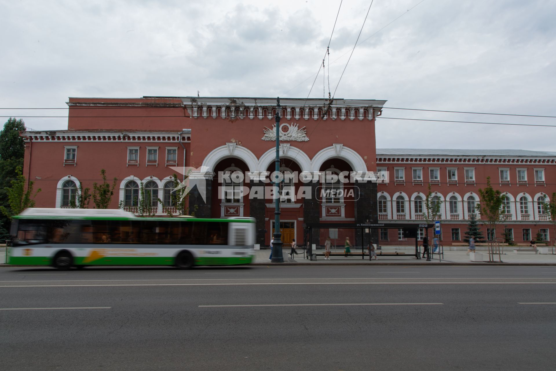 Воронеж. Дом Офицеров (Дом Молодежи) на проспекте Революции.