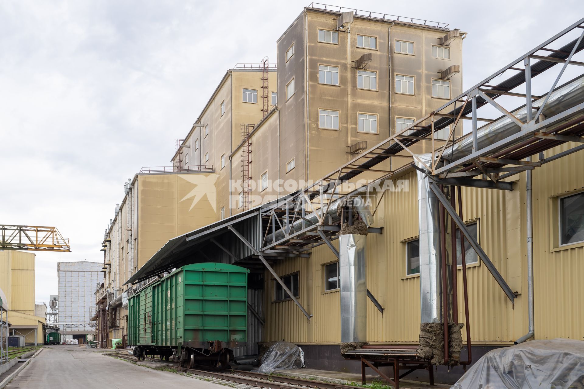 Амурская область, г. Белогорск. ООО `Маслоэкстракционный завод `Амурский` - является резидентом ТОР `Белогорск`.