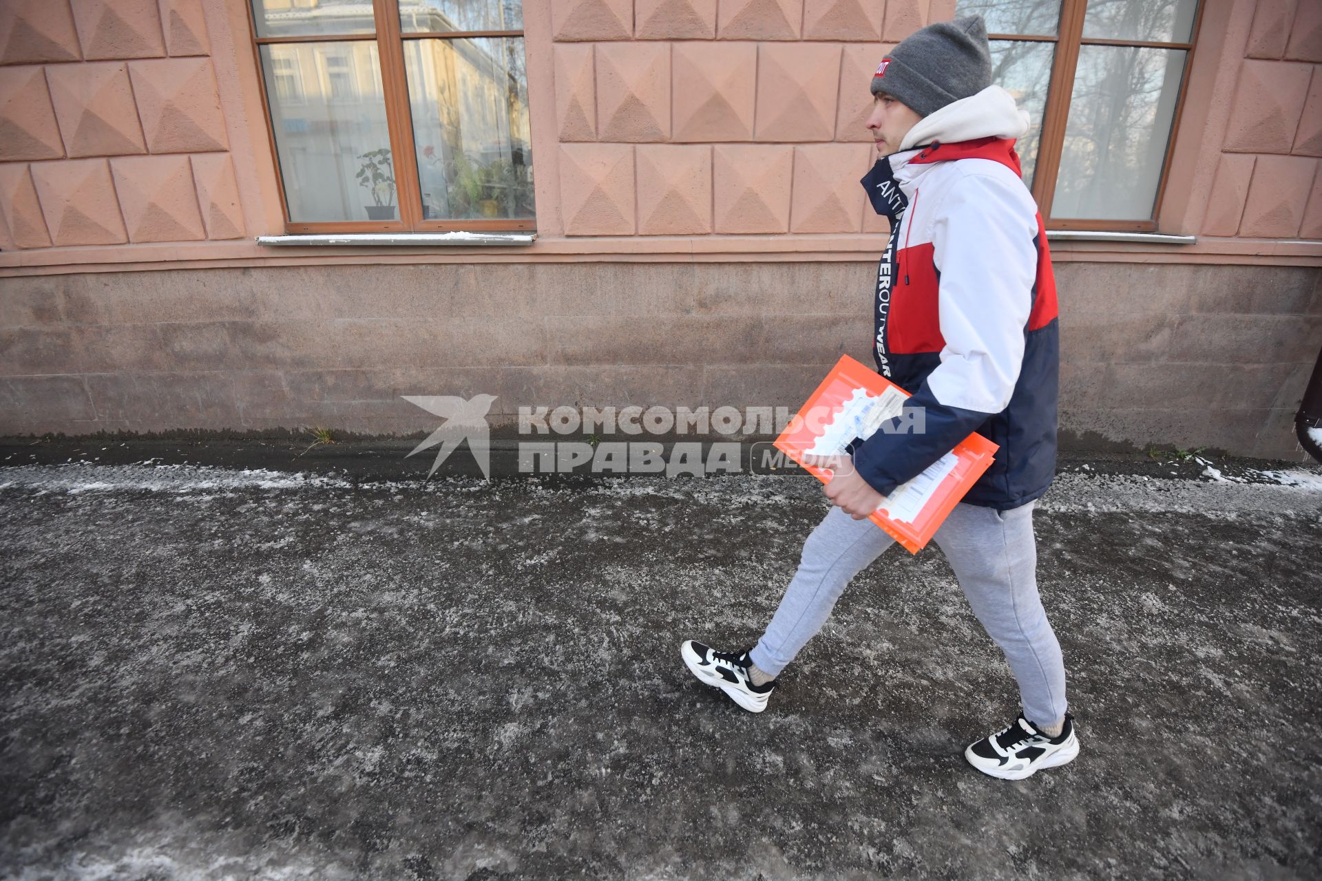 Екатеринбург. Гололед в городе